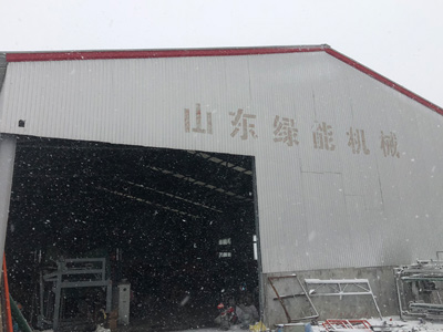 雙面貼紙機(jī)生產(chǎn)車(chē)間